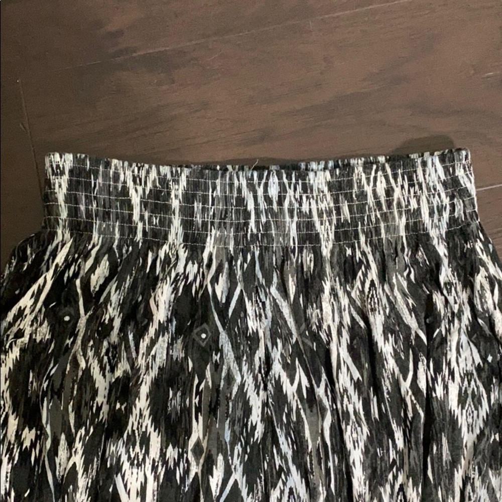 Patterned Joggers - Picture 3 of 4